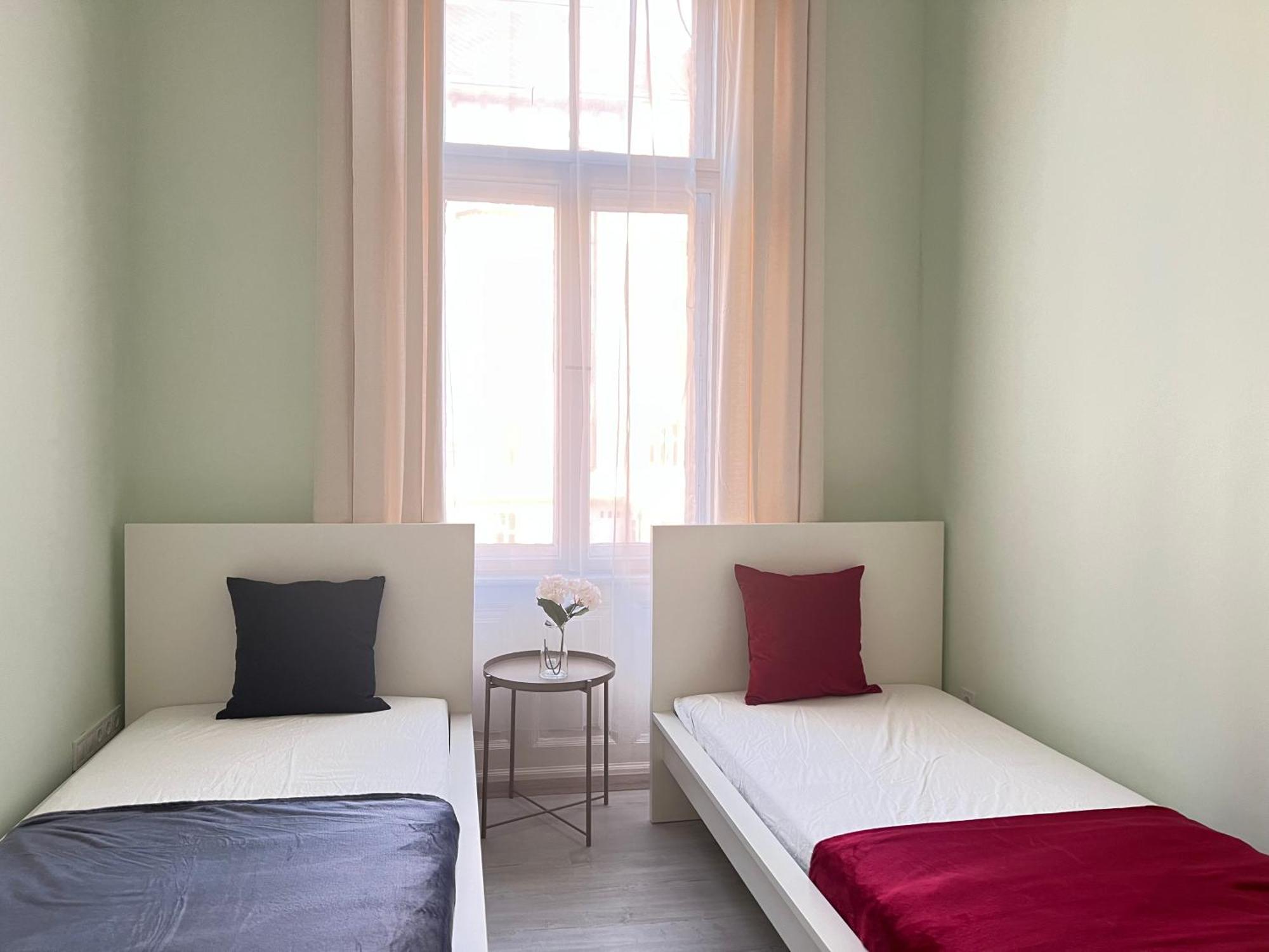 Baross Apartment With Convenience And Style Budapest Eksteriør bilde